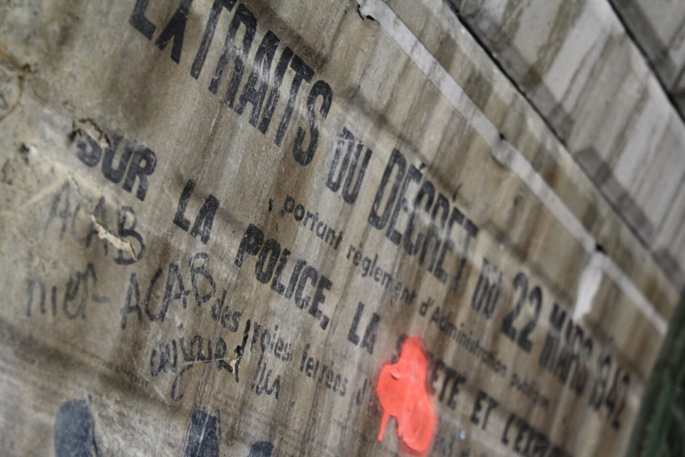 Wartime police ordinance circa March 1942. The large text in French at the top reads "Excerpts of the decree from March 22, 1942."