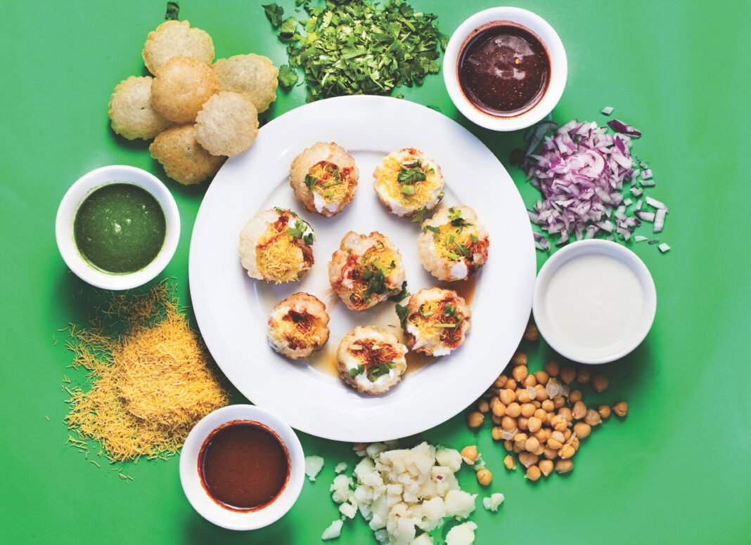 Hot <em>Chaat</em>: A Primer on Indian Snack Food Hot <em>Chaat</em>: A Primer on Indian Snack Food
