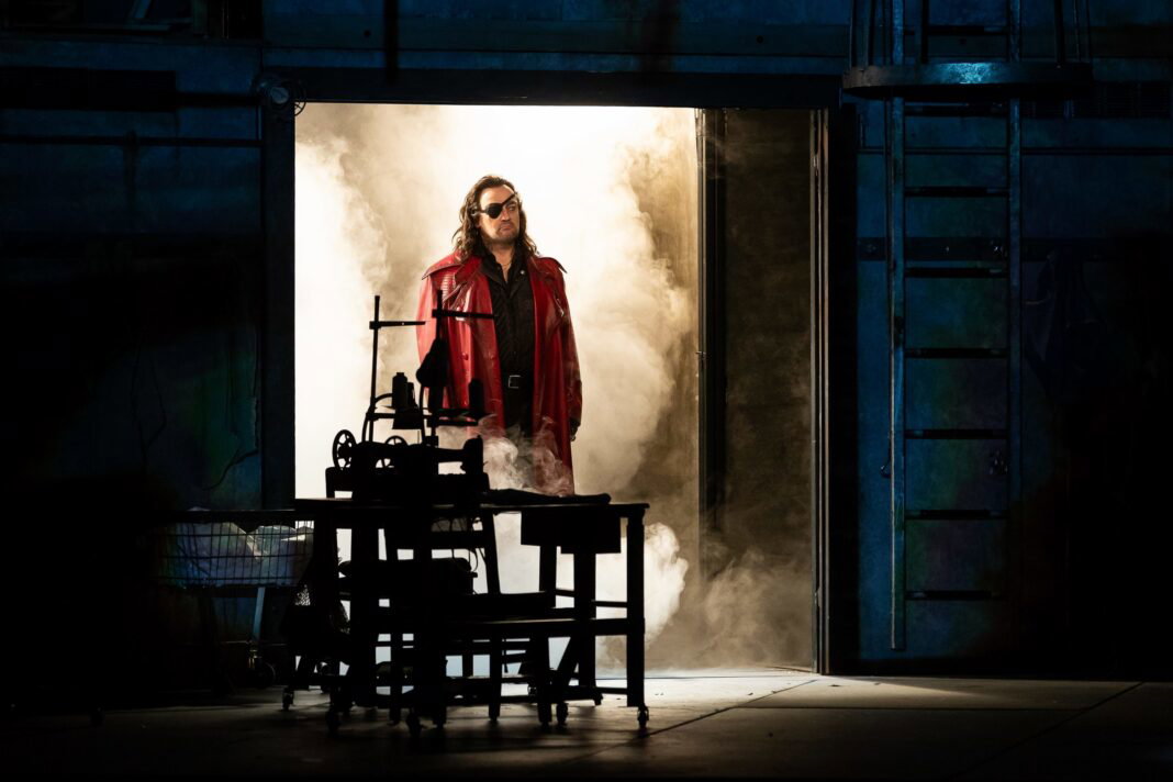 Review: <em>The Flying Dutchman</em> Returns to the Wortham with ‘Transcendent Purity’ Review: <em>The Flying Dutchman</em> Returns to the Wortham with ‘Transcendent Purity’