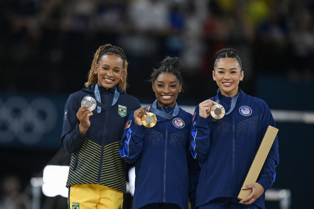 Olympian Simone Biles Brings a Taste of Gold to Houston Airport Olympian Simone Biles Brings a Taste of Gold to Houston Airport
