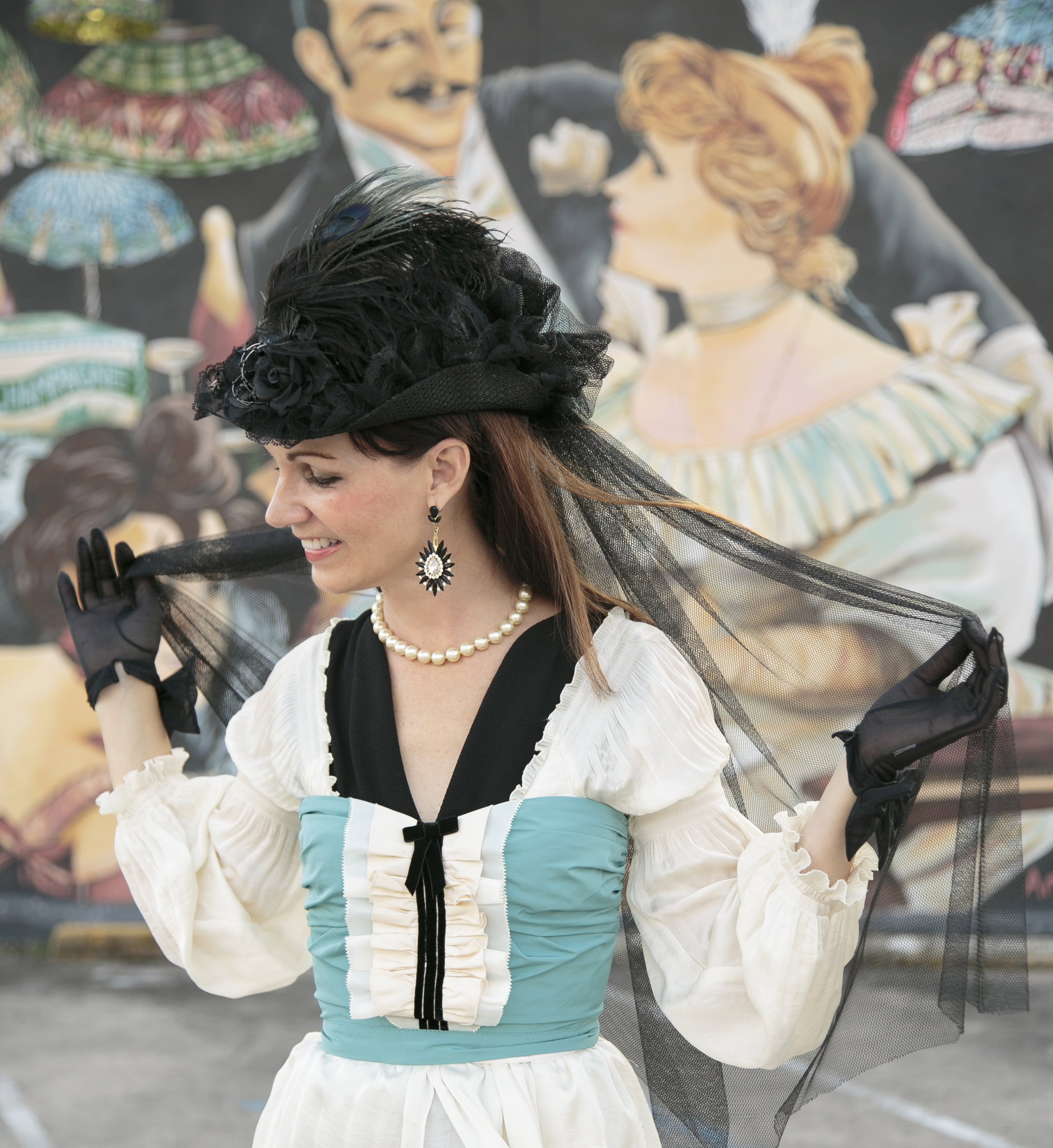 The Traveling Black Dress: Victorian Edition The Traveling Black Dress: Victorian Edition