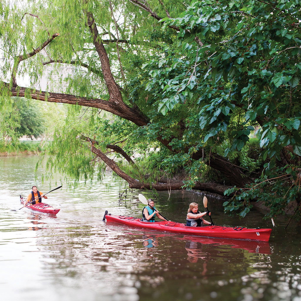 1215 reasons to love winter buffalo bayou kayak rjiew1