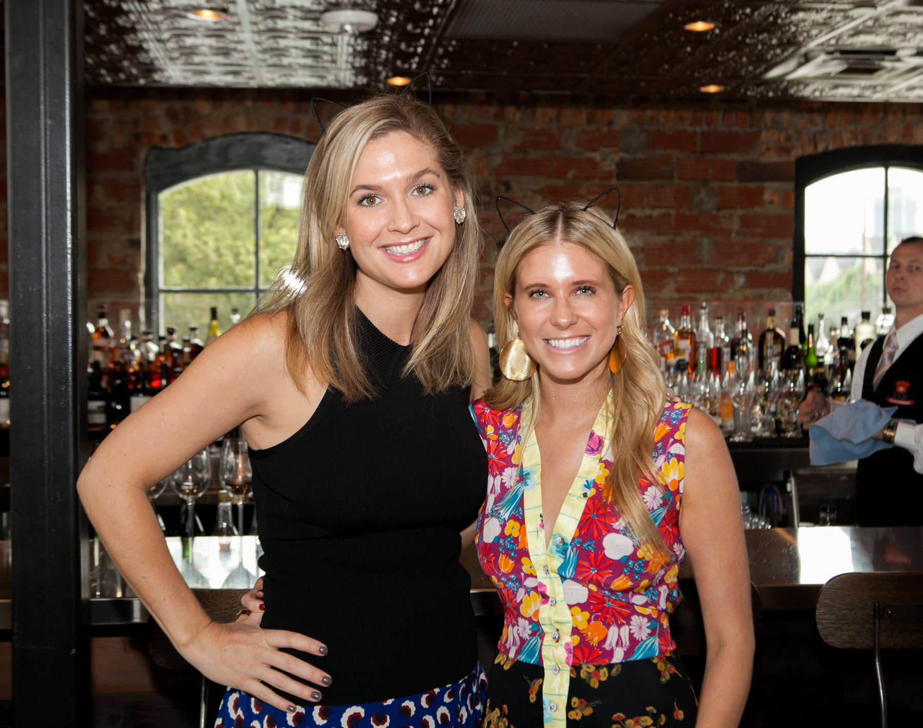 Lisa Oren, Allie Fields