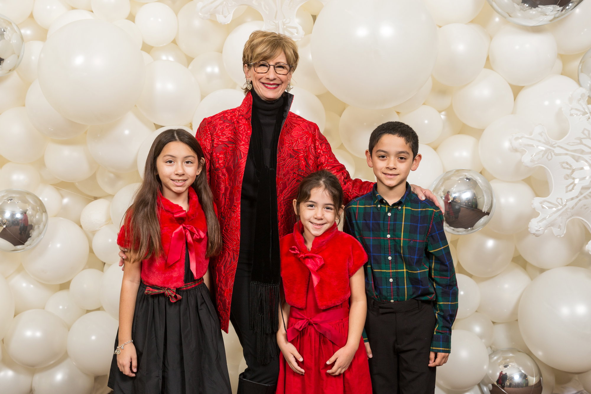 Linda Kuykendall and her grandchildren.