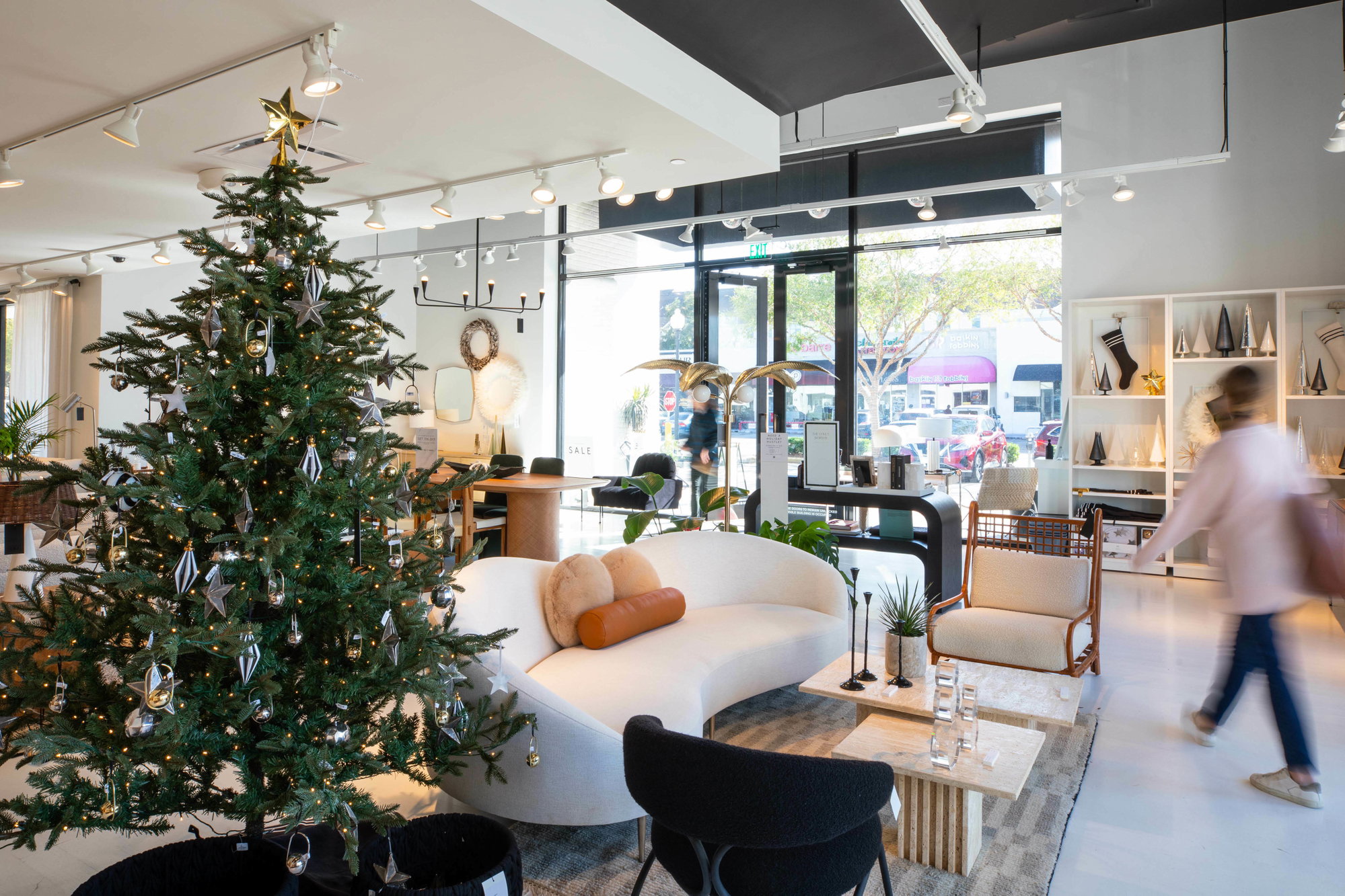Holiday sprucing, made simple. Shop understated pillows, throw blankets, gifts, and decor at CB2, where cozy meets cool.