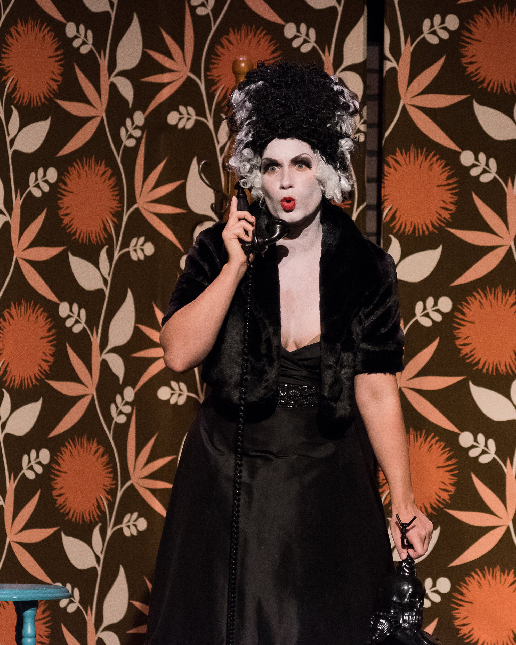 Ditch the Pearls, Grab the Kids and Head to the Opera Ditch the Pearls, Grab the Kids and Head to the Opera