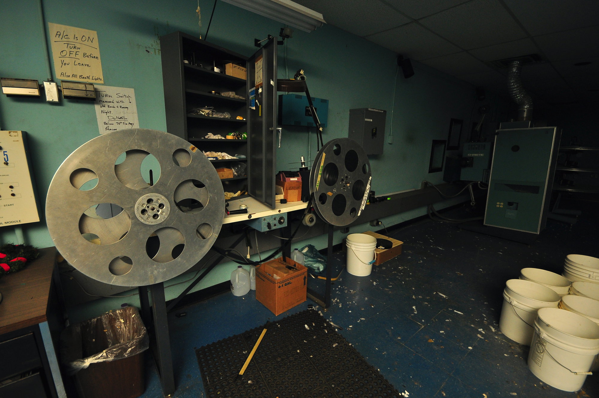 Vacant Dollar Theater