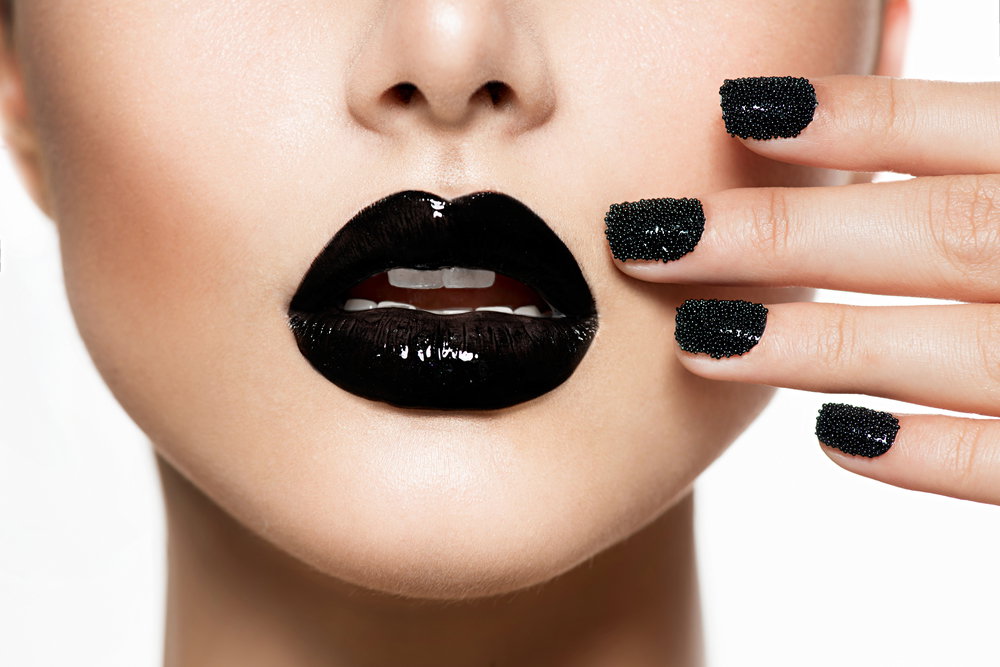 I Tried It: Black Lipstick I Tried It: Black Lipstick