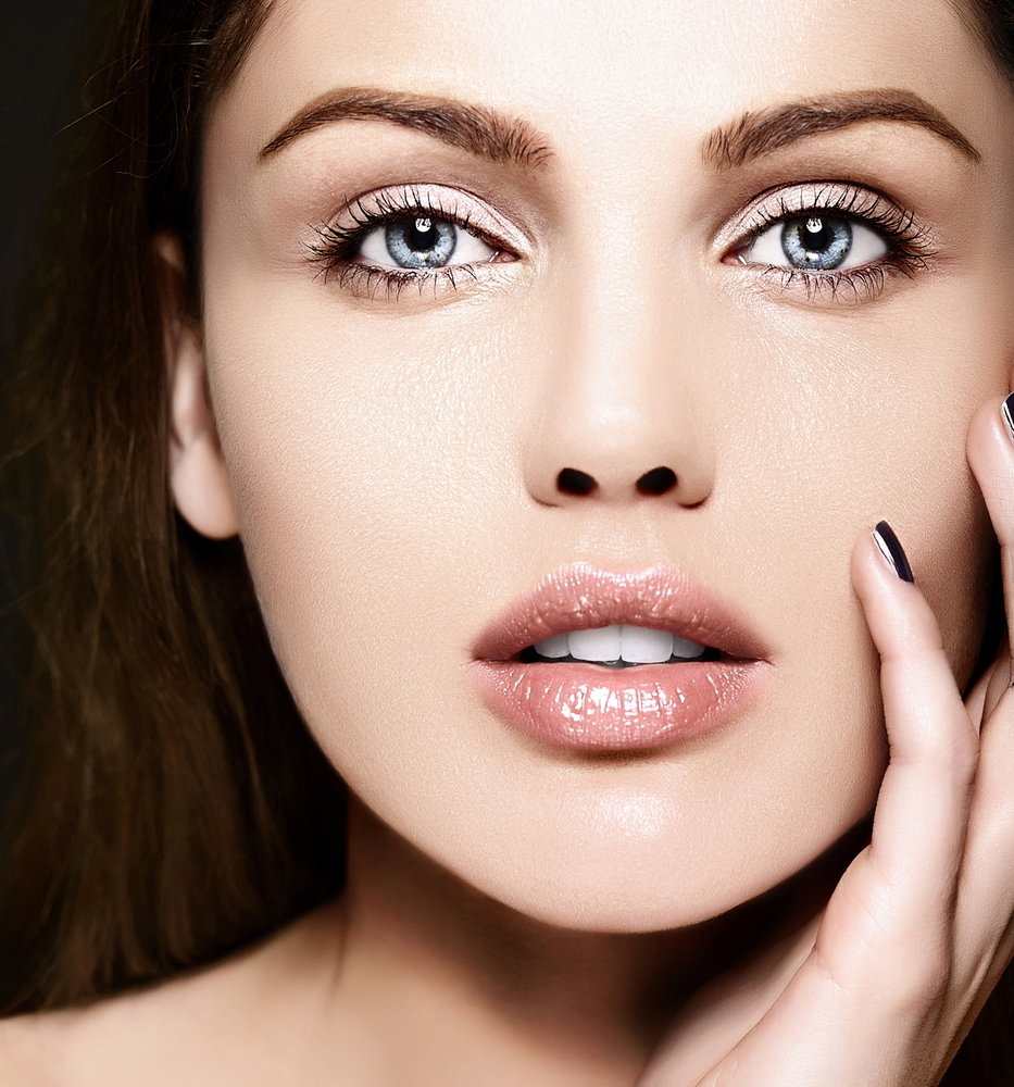 Pretty in Pink: Nude Lips Are the Look of the Summer Pretty in Pink: Nude Lips Are the Look of the Summer